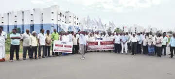 చేనేత సహకార సంఘాల నిరసన