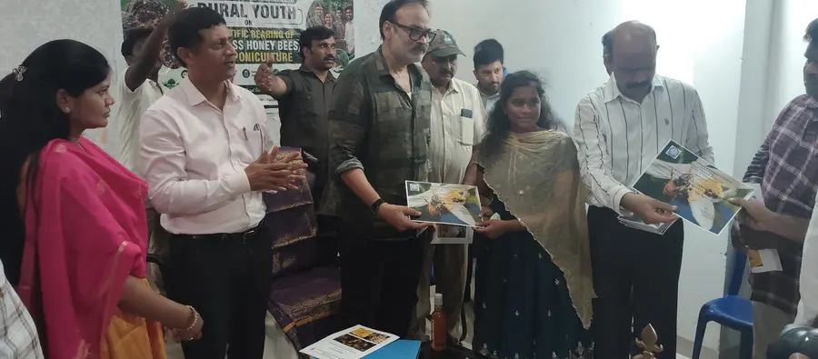 కృత్రిమ మేధతో తగ్గుతున్న ఉద్యోగాలు
- గ్రీన్ ఎగ్జిక్యూటివ్ కమిటీ చైర్‌పర్సన్  నాగబాబు image 1