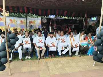 సిఇసి జ్ఞానేష్ కుమార్ వైదొలగాలి  
- ప్రజాస్వామ్యాన్ని కాపాడాలంటూ నిరసన ప్రదర్శన image 1
