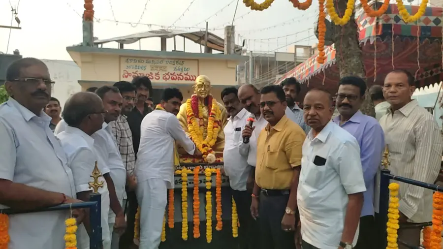 స్వచ్ఛభారత్లో భాగస్వాములు కావాలి image 1