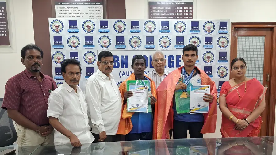 స్విమ్మింగ్ లో కెబిఎన్ కు జాతీయస్థాయి పతకాలు image 1