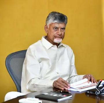 మత్స్యకార కుటుంబాలకు 50 కేజీల చొప్పున బియ్యం 
- కొత్త బ్యారేజీల ప్రతిపాదనలు కేంద్రానికి పంపాలి
- భారీ వర్షాలు, వరదలపై సిఎం చంద్రబాబు సమీక్ష image 1