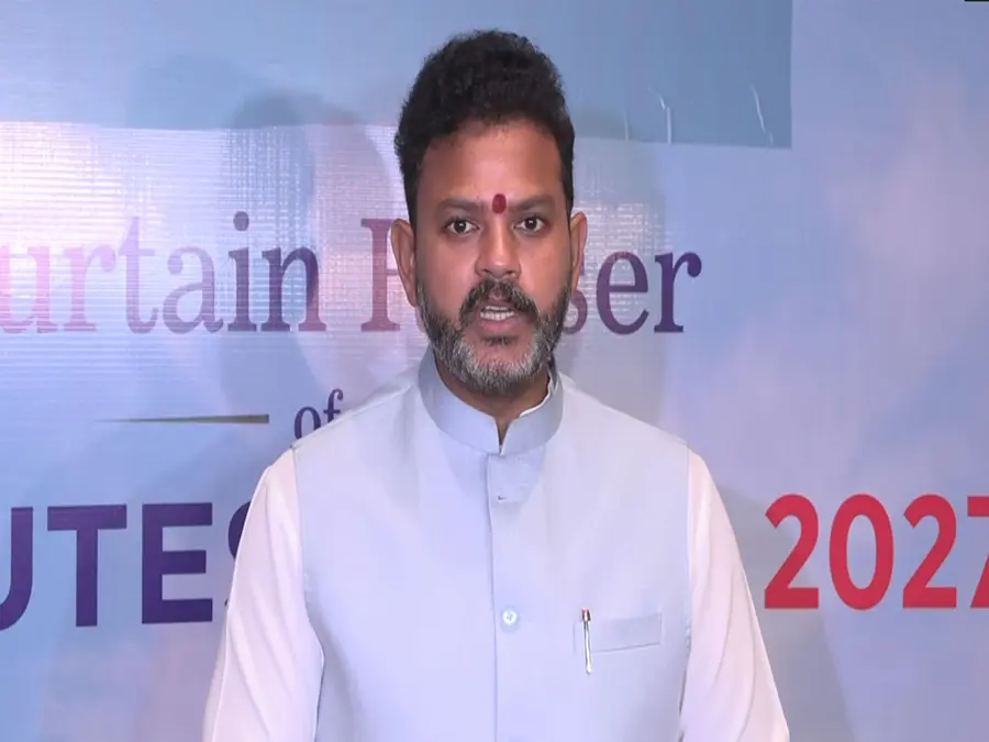 దేశంలో 66 కొత్త విమానాశ్రయాల నిర్మాణం..
మంత్రి రామ్మోహన్ నాయుడు వెల్లడి image 1