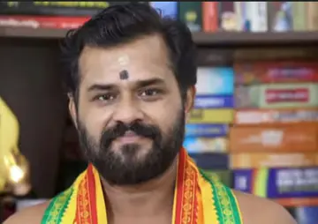 శబరిమల నూతన ప్రధాన అర్చకుడిగా సుబ్రహ్మణ్యన్ శంకర నంబూద్రి image 1