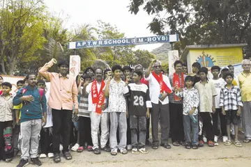 TRIBAL SCHOOL VISIT CPIM LEADER V SRINIVASA RAO (1).jpg