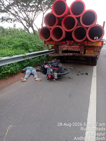 Road accident in Rustombada.. Biker dies after hitting parked lorry