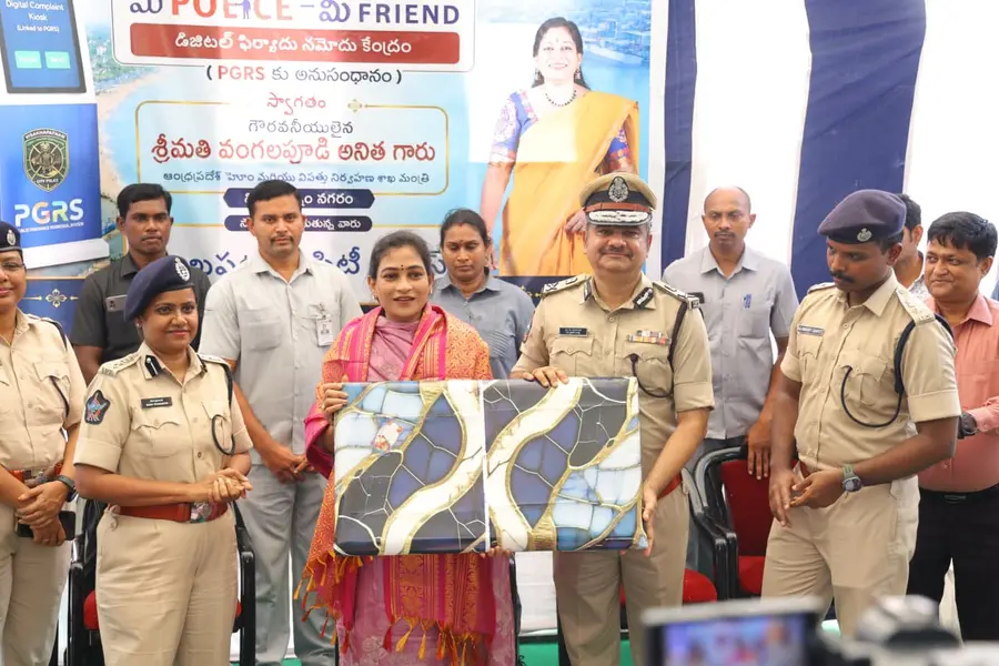 వాయిస్ ఆధారిత ఈ -కంప్లైంట్ కియోస్క్లు ప్రారంభం image 1