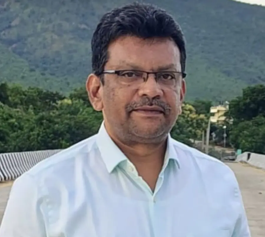 ఐదు రోజుల బ్యాంకింగ్‌ కోసం బ్యాంకు ఉద్యోగుల సమరశంఖం
-నేటి నుంచి 30 వరకు దేశవ్యాప్త సమ్మె
-డిమాండ్లపై కేంద్రం స్పందించకపోతే అక్టోబర్‌ 26 నుంచి నిరవధిక సమ్మె
-యుఎఫ్‌బియు పిలుపుతో ఉద్యమం
-బ్యాంకు ఉద్యోగుల ఐక్యతే ఉద్యమానికి బలం
-ఎస్‌బిఐఒఎ(ఎసి) రాష్ట్ర ప్రధాన కార్యదర్శి  జికె విశ్వనాథ్‌ image 1