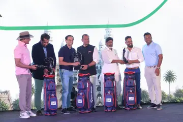 కాంగ్రెస్ ప్రభుత్వం హయంలో క్రీడలకు పెద్దపీట
- మంత్రి కోమటిరెడ్డి వెంకట్ రెడ్డి
- హైదరాబాద్లో గోల్ఫ్ అభివృద్ధికి 16 ఎకరాల భూ కేటాయింపు
ప్రజాశక్తి - హైదరాబాద్ బ్యూరో image 1