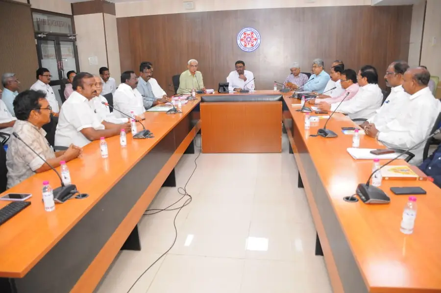 ఆర్టిసి జెఎసి, యాజమాన్యం చర్చలు విఫలం image 1