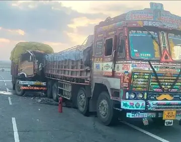 acidnet lorry.jpg
