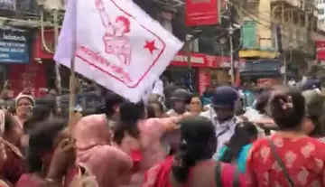 Video Massive rally by womens organization AIDWA in Kolkata