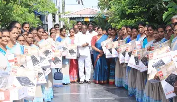అంగన్వాడీలకు ఇండక్షన్ స్టవ్‌లు పంపిణీ చేసిన : ఎమ్మెల్యే పితాని