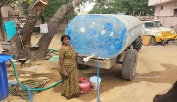 Staff on strike... Villagers face hardship due to lack of drinking water!