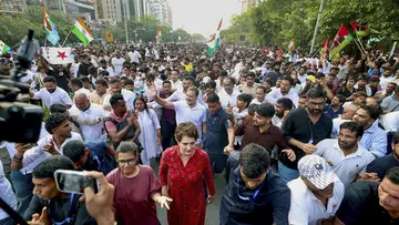 ప్రతిపక్షాల నిరసనపై ఢిల్లీ పోలీసులు రెండు ఎఫ్ఐఆర్లు నమోదు