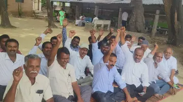 dharna palamaneru