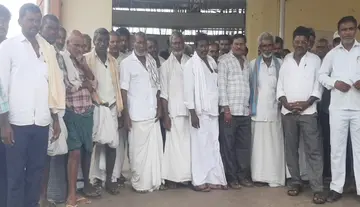 Tobacco farmers boycott auction.
