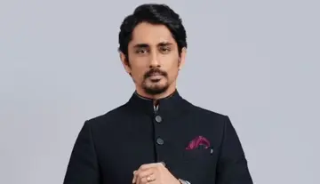 Everyone in society has the responsibility to take care of students' problems: Siddharth