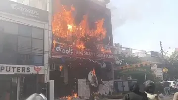 Fire accident At Coaching Centre In Lucknow