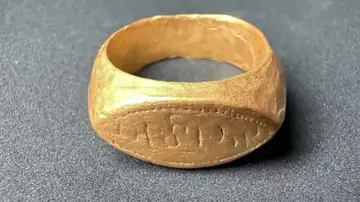 gold ring