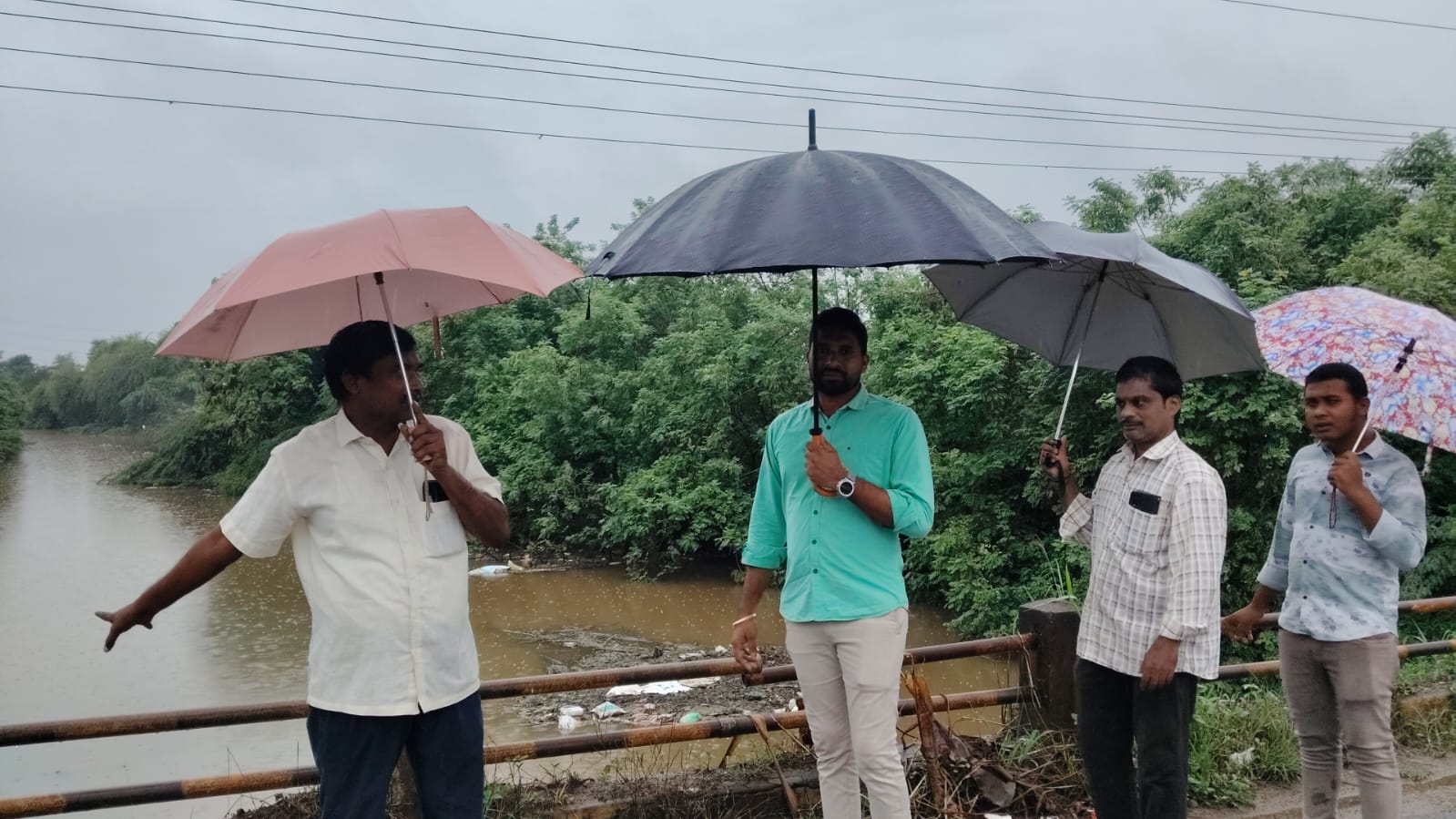 మొల్లోడు గెడ్డలోకి ఫార్మా వ్యర్థ రసాయనిక జలాలు విడుదల
రాంకీ యాజమాన్యంపై చర్యలు తీసుకోవాలని సిఐటియు డిమాండ్‌ image 1