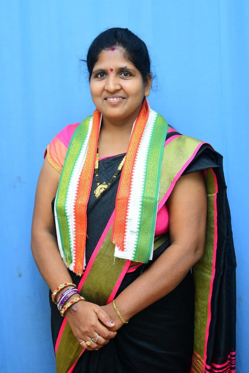 కాంగ్రెస్ మహిళా విభాగ జిల్లా అధ్యక్షులుగా లక్ష్మి image 1