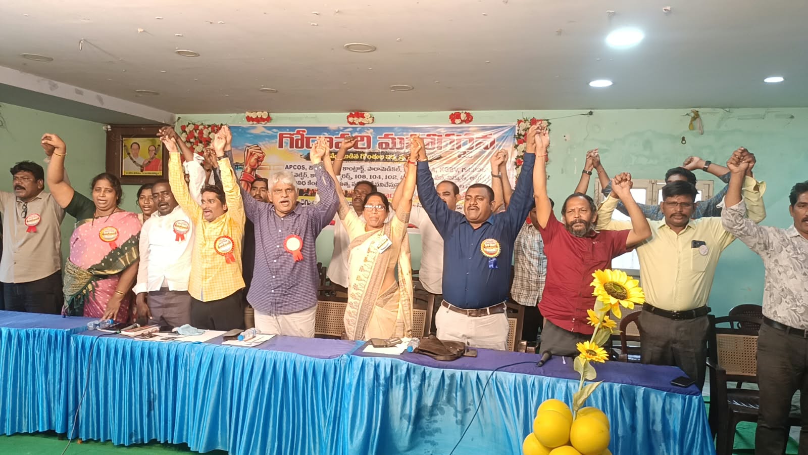 నవంబర్ 5న చలో విజయవాడ
- ఎపి కాంట్రాక్ట్, అవుట్‌‌సోర్సింగ్‌ జెఎసి రణభేరి సదస్సు
-  జెఎసి రాష్ట్ర చైర్మన్ కాంతారావు, గౌరవాధ్యక్షులు ఎవి నాగేశ్వరరావు image 1