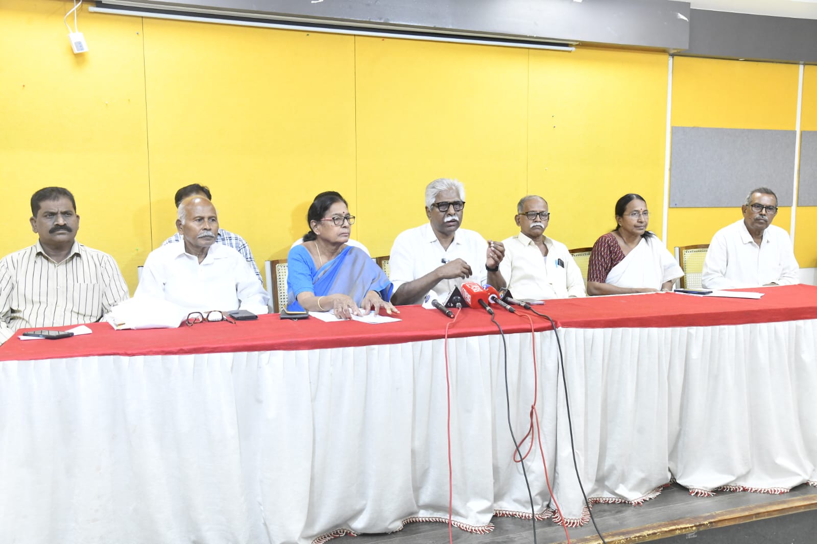 వామపక్షాలు