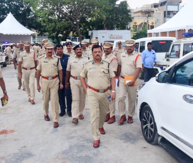 నేడు ‘పేదలకు పట్టాభిషేకం’
24,042 మందికి ఇళ్ల పట్టాలు పంపిణీ
హాజరుకానున్న సిఎం చంద్రబాబు image 1