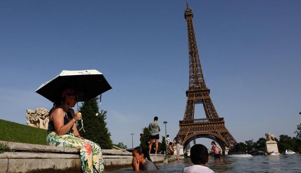 France heatwave's first major outage