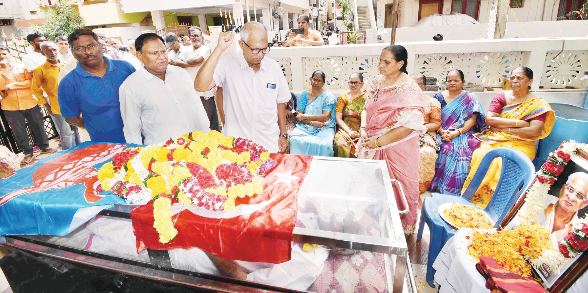 ప్రజానాట్య మండలి సీనియర్‌ నేత అరుణ్‌‌ జీ కన్నుమూత