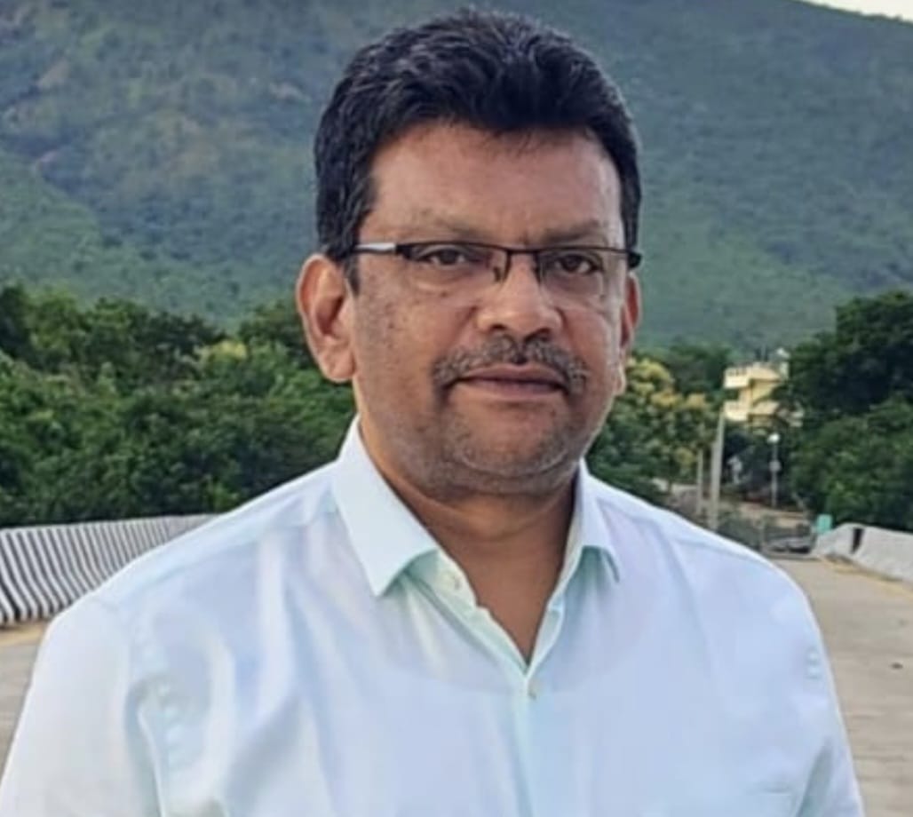 ఐదు రోజుల బ్యాంకింగ్‌ కోసం బ్యాంకు ఉద్యోగుల సమరశంఖం
-నేటి నుంచి 30 వరకు దేశవ్యాప్త సమ్మె
-డిమాండ్లపై కేంద్రం స్పందించకపోతే అక్టోబర్‌ 26 నుంచి నిరవధిక సమ్మె
-యుఎఫ్‌బియు పిలుపుతో ఉద్యమం
-బ్యాంకు ఉద్యోగుల ఐక్యతే ఉద్యమానికి బలం
-ఎస్‌బిఐఒఎ(ఎసి) రాష్ట్ర ప్రధాన కార్యదర్శి  జికె విశ్వనాథ్‌ image 1