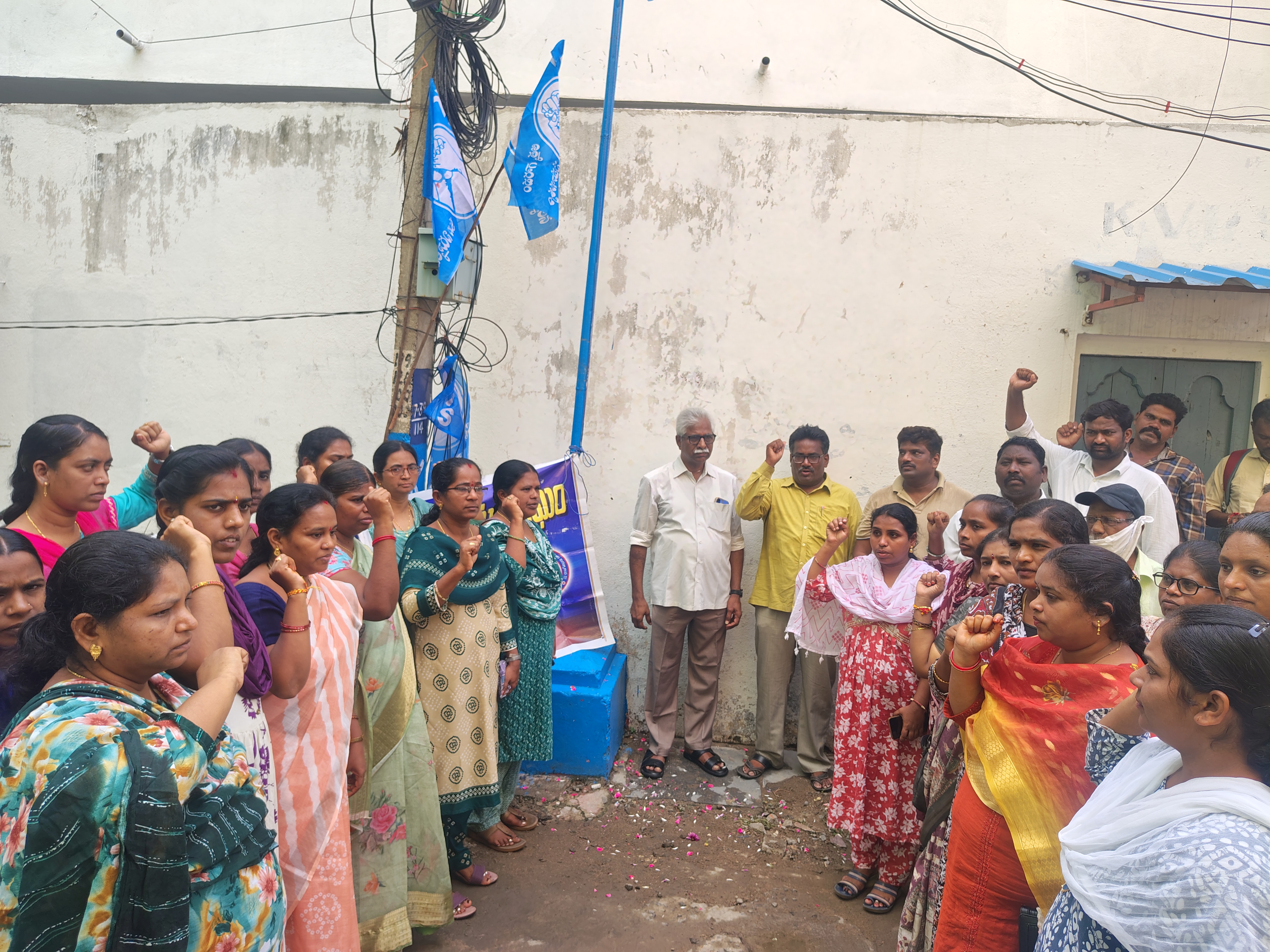 కులవివక్ష నిర్మూలనకు విశాల ఉద్యమాలు
- కెవిపిఎస్‌ 29వ ఆవిర్భావ దినోత్సవంలో వి శ్రీనివాసరావు image 1