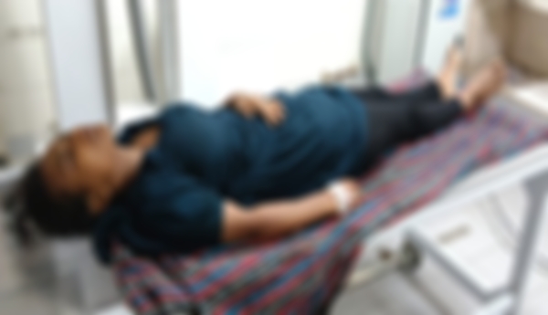 వడ్డాది కేజీబీవీలో ఇంటర్ విద్యార్థిని మొదటి అంతస్థు మేడపై నుండి ప్రమాదవశాత్తు జారిపడి తీవ్రంగా గాయపడింది.