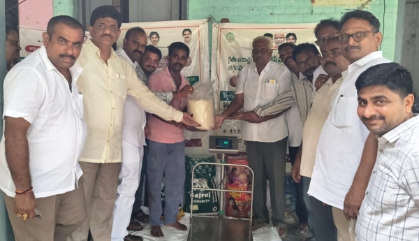 Sales of fine-grain rice begin: Tahsildar Kusharaju