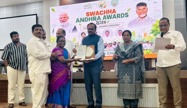 'Swachh Andhra 2026' Award for Boyinapalli High School