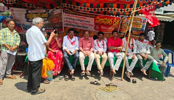 Exploitation through high prices must be curbed: CPM hunger strike