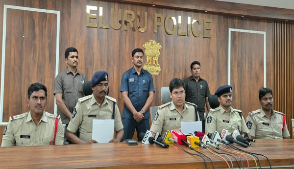 Gold loan fraud – Three bank officials arrested