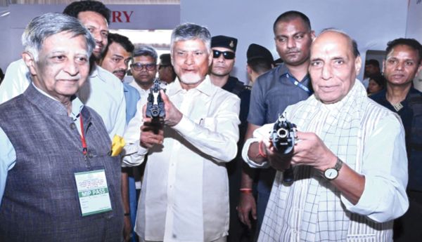 ఎఎంసిఎ దేశ‘రక్షణ’ ప్రయివేటు చేతుల్లోకి