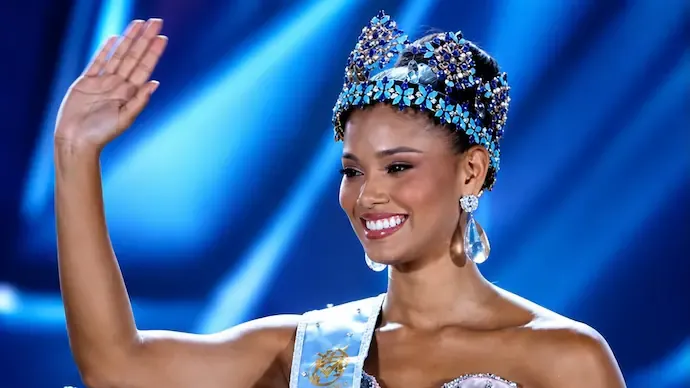 Joherry Mola Dominguez Crowned 73rd Miss World