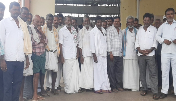 Tobacco farmers boycott auction.