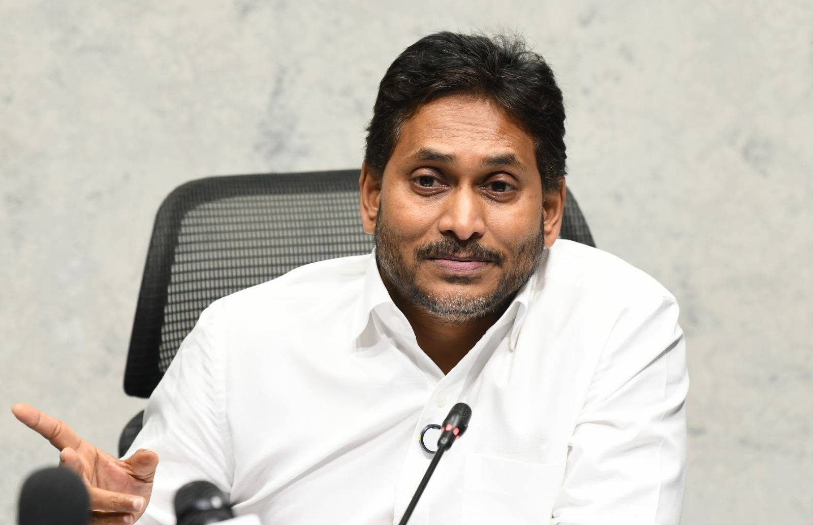 ys jagan