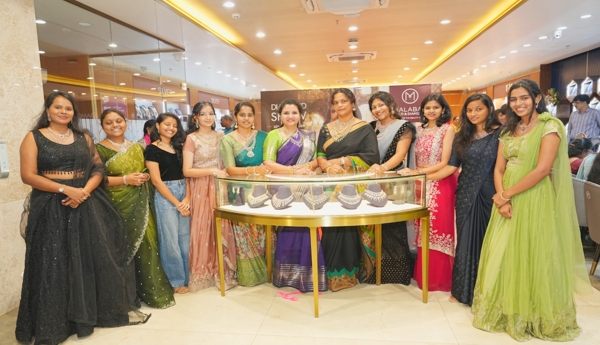 Diamond jewellery exhibition at Malabar Gold & Diamonds