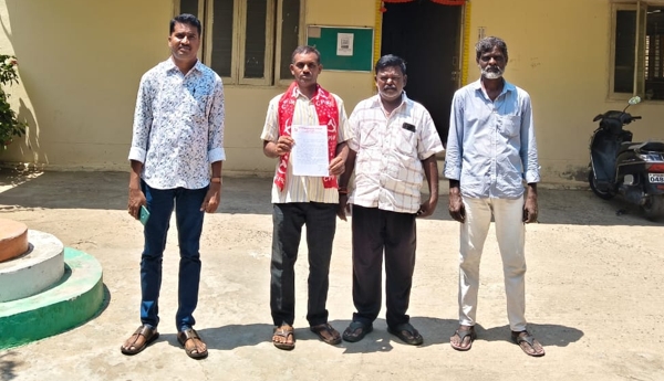 Distribute sugar and wheat flour through ration shops: CPM