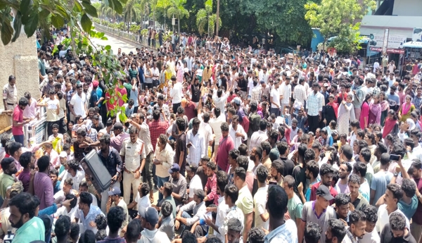 Massive protest rally by police job candidates