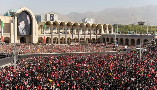 Tension in Hormuz during Khameneis funeral