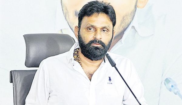 kodali nani