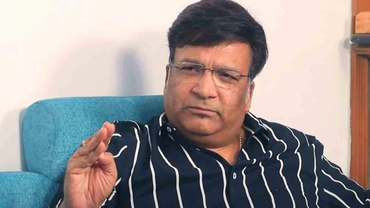 అలాంటి డైరెక్టర్లు క్రిమినల్స్‌ : కోన వెంకట్‌ image 1