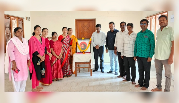 అల్లూరి సీతారామరాజుకి  ఘన నివాళి