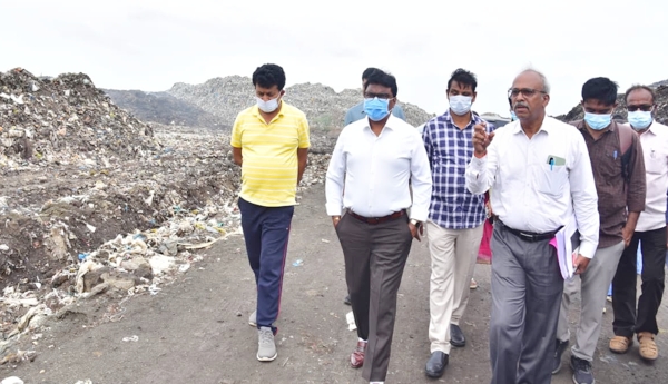 వ్యర్థాల ప్రాసెసింగ్ వేగవంతం చేయాలి : కలెక్టర్